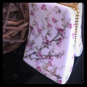 Porcelain Ben Bridge Trinket Box